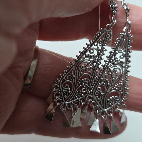 Vintage 925 Sterling Silver Filigree Dangle Earrings Boho Statement Fringe Light - Picture 8 of 8